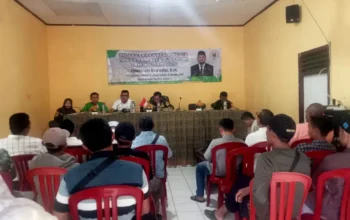 Warga Simpenan Titipkan Aspirasi Jalan dan Wisata Cihaur kepada Hamzah Gurnita